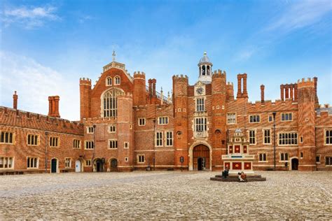 tudor palaces london
